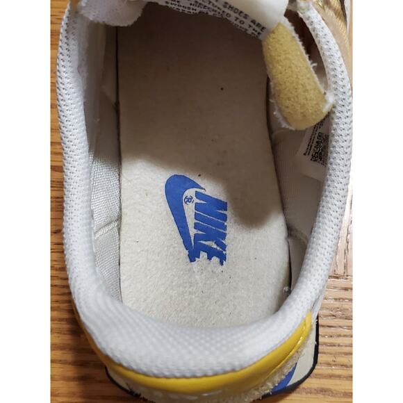 Nike Waffle Debut SE Women’s Sneakers – Size 9.5 – Tan/White/Yellow - Picture 7 of 9